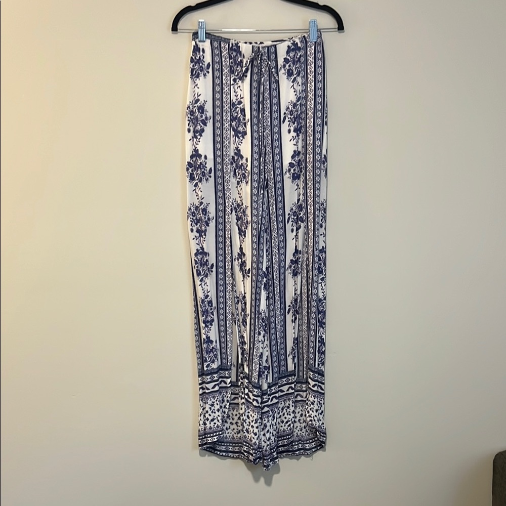 Floral Blue and White Wide-Leg Pants